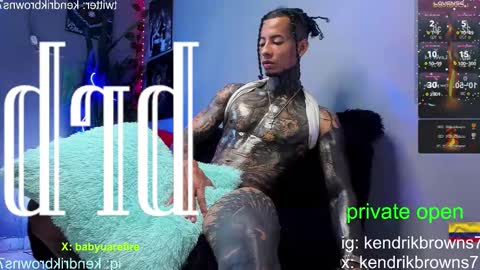 Snapshot of kendrik_brown chatting on 11/09/25, 03:49 kendrick brown online show from 11/09/25, 03:49