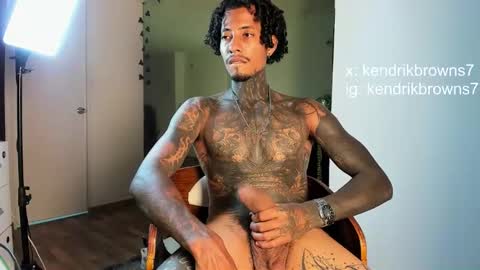Snapshot of kendrik_brown chatting on 11/22/25, 04:55 kendrick brown online show from 11/22/25, 04:55