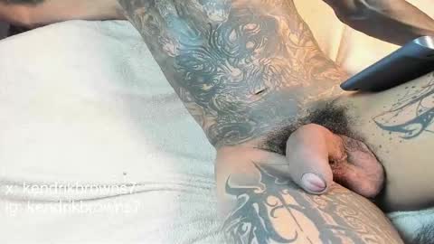 Snapshot of kendrik_brown chatting on 12/05/25, 07:32 kendrick brown online show from 12/05/25, 07:32