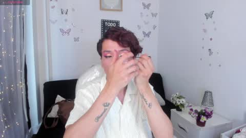 Snapshot of kendry_fox420_ chatting on 05/10/26, 04:34 kendry_fox420_ online show from 05/10/26, 04:34