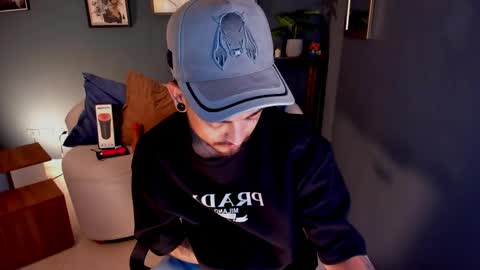 keneth_collins online show from 05/21/26, 01:07