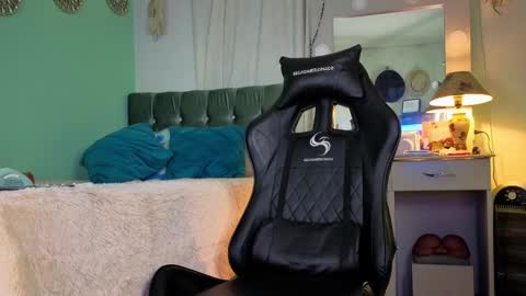 Snapshot of kenfenty chatting on 10/09/25, 12:19 Chriss Morales online show from 10/09/25, 12:19