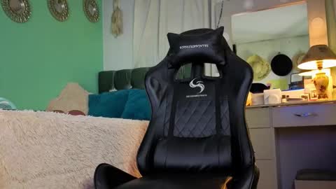 Snapshot of kenfenty chatting on 11/08/25, 02:56 Chriss Morales online show from 11/08/25, 02:56