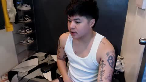 Snapshot of kenhotline911 chatting on 02/01/25, 02:45 ken online show from 02/01/25, 02:45