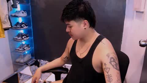 Snapshot of kenhotline911 chatting on 02/12/25, 08:38 ken online show from 02/12/25, 08:38