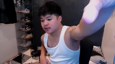 Snapshot of kenhotline911 chatting on 02/28/25, 03:48 ken online show from 02/28/25, 03:48