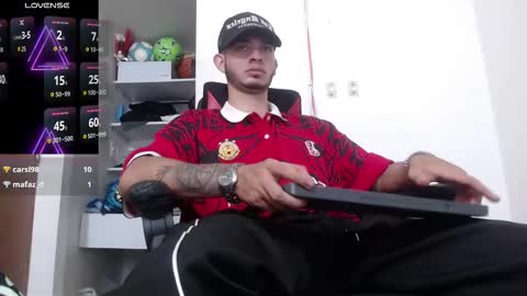 Snapshot of kenn_blake1 chatting on 09/08/25, 08:41 blake online show from 09/08/25, 08:41