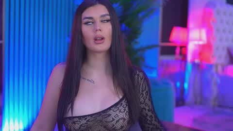 Snapshot of kenndramoon chatting on 11/13/25, 03:22 Kendra online show from 11/13/25, 03:22