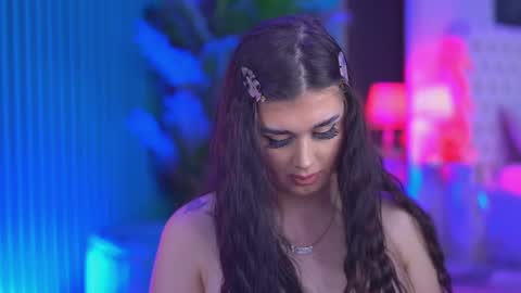 Snapshot of kenndramoon chatting on 11/23/25, 03:23 Kendra online show from 11/23/25, 03:23