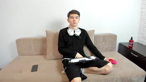 kennedy max online show from 06/11/26, 02:48
