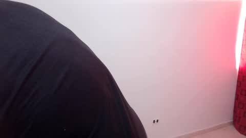 Kennfox777 online show from 12/05/25, 06:37