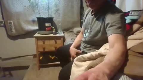 Snapshot of kenneth69h chatting on 01/20/25, 10:51 kenneth69h online show from 01/20/25, 10:51