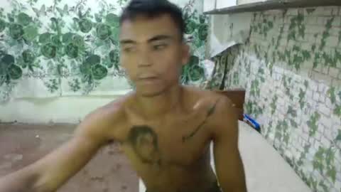 Snapshot of kenneth_jeey chatting on 05/10/26, 10:42 kenneth_jeey online show from 05/10/26, 10:42