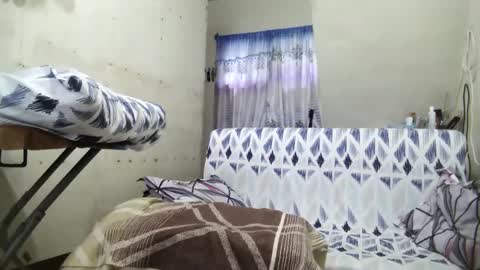 jeanny online show from 10/24/25, 05:04