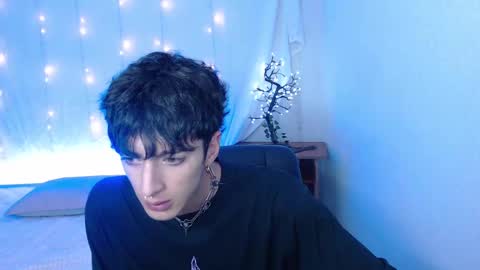 Snapshot of kenny__hot chatting on 12/04/24, 03:10 kenny online show from 12/04/24, 03:10