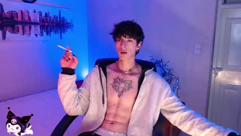 Snapshot of kenny__hot chatting on 01/02/25, 04:24 kenny online show from 01/02/25, 04:24