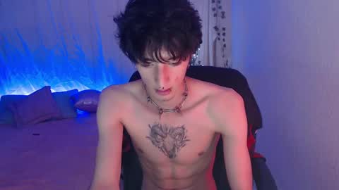 Snapshot of kenny__hot chatting on 01/14/25, 06:49 kenny online show from 01/14/25, 06:49