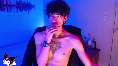 Snapshot of kenny__hot chatting on 02/01/25, 11:37 kenny online show from 02/01/25, 11:37