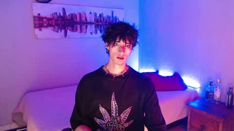 Snapshot of kenny__hot chatting on 02/28/25, 08:28 kenny online show from 02/28/25, 08:28