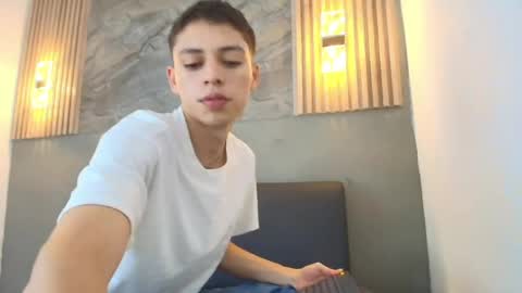 Snapshot of kenny_hank chatting on 04/02/26, 03:48 kenny_hank online show from 04/02/26, 03:48
