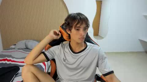 Snapshot of kenshi_rea chatting on 07/21/26, 04:37 kenshi_rea online show from 07/21/26, 04:37