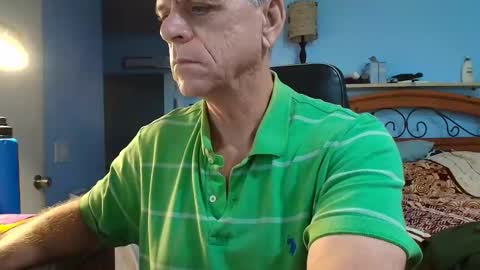 kent_ham online show from 10/17/25, 07:38