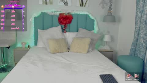 kentha_mitchells online show from 12/14/24, 10:56