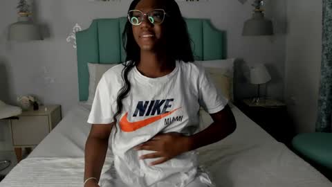 kentha_mitchells online show from 01/08/25, 10:48