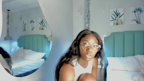 kentha_mitchells online show from 02/06/25, 04:03