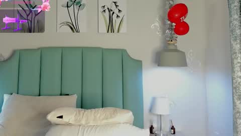 kentha_mitchells online show from 02/16/25, 04:10