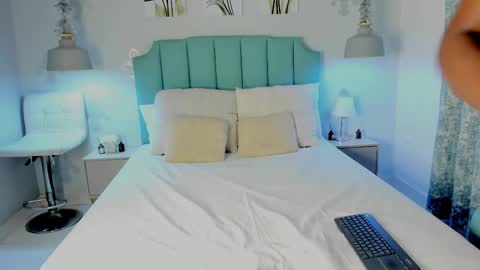 kentha_mitchells online show from 02/27/25, 10:15
