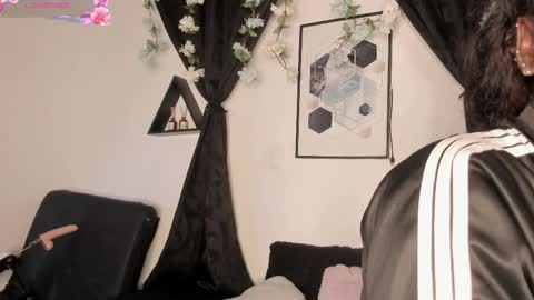 KENTHA  online show from 04/29/26, 10:52