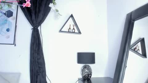 KENTHA  online show from 05/08/26, 10:42