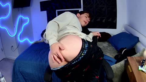 Snapshot of kentuckydrake chatting on 12/06/24, 03:30 Drake online show from 12/06/24, 03:30