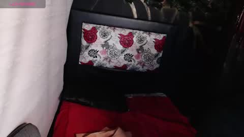 Snapshot of kenyaa_a24 chatting on 12/02/24, 07:58 kenyaa a24 online show from 12/02/24, 07:58