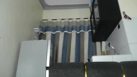 Snapshot of kenyan_pussy chatting on 09/10/25, 06:41 kenyan_pussy online show from 09/10/25, 06:41
