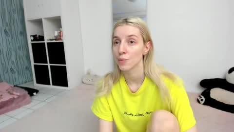 Kenzie online show from 07/05/26, 01:40