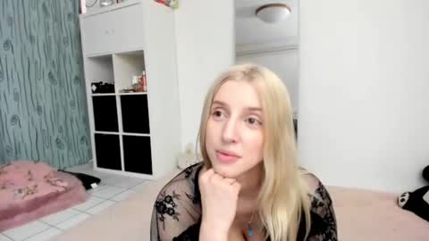 Kenzie online show from 07/13/26, 12:41
