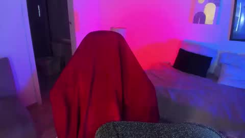 Snapshot of kenziesharik chatting on 09/20/25, 05:08 Kenzie online show from 09/20/25, 05:08