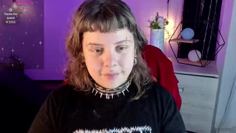 Snapshot of kenziesharik chatting on 10/30/25, 04:36 Kenzie online show from 10/30/25, 04:36