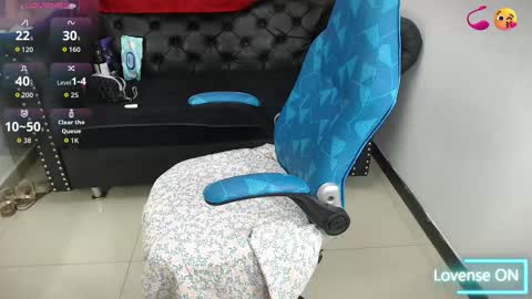 Snapshot of kerly_doll chatting on 09/17/25, 11:34 K E R L Y online show from 09/17/25, 11:34