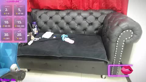 Snapshot of kerly_doll chatting on 09/26/25, 11:47 K E R L Y online show from 09/26/25, 11:47