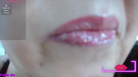 Snapshot of kerly_doll chatting on 10/30/25, 07:58 K E R L Y online show from 10/30/25, 07:58