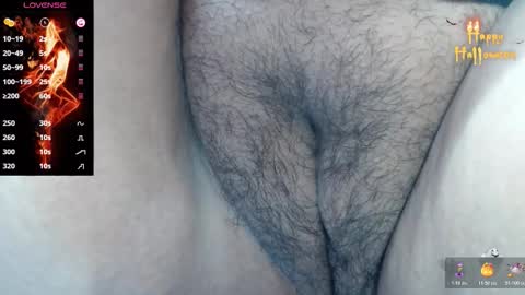 Snapshot of kerly_doll chatting on 10/31/25, 01:45 K E R L Y online show from 10/31/25, 01:45