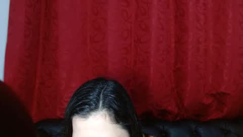 Snapshot of kerly_doll chatting on 11/30/25, 12:09 K E R L Y online show from 11/30/25, 12:09