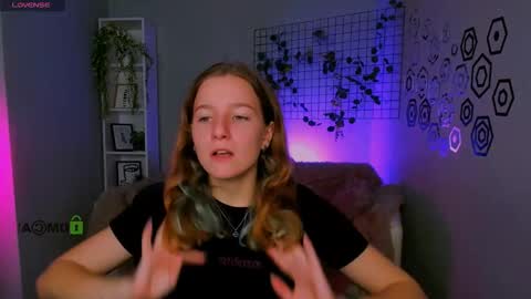 kara online show from 10/13/25, 11:21