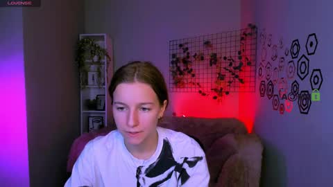 kara online show from 10/14/25, 12:17