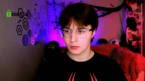 kara online show from 10/31/25, 10:38