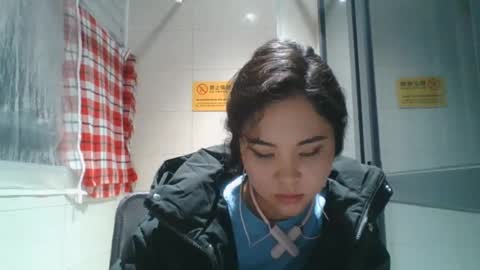 Snapshot of kerstinscotto chatting on 12/15/25, 10:30 Jenny online show from 12/15/25, 10:30