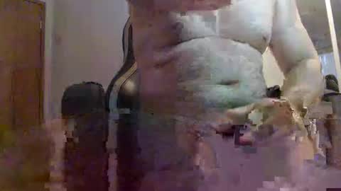 Snapshot of kert19 chatting on 10/21/25, 05:08 KerKER online show from 10/21/25, 05:08